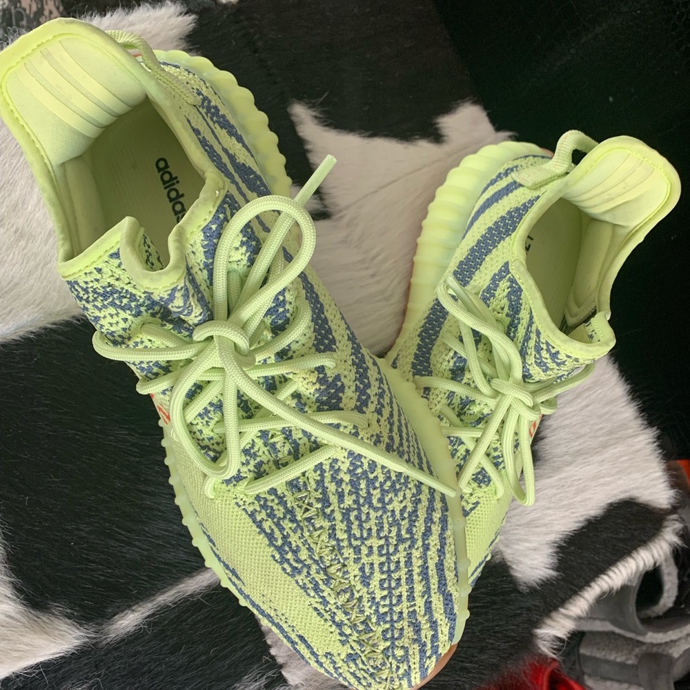 Adidas Yeezy Boost 350 v2